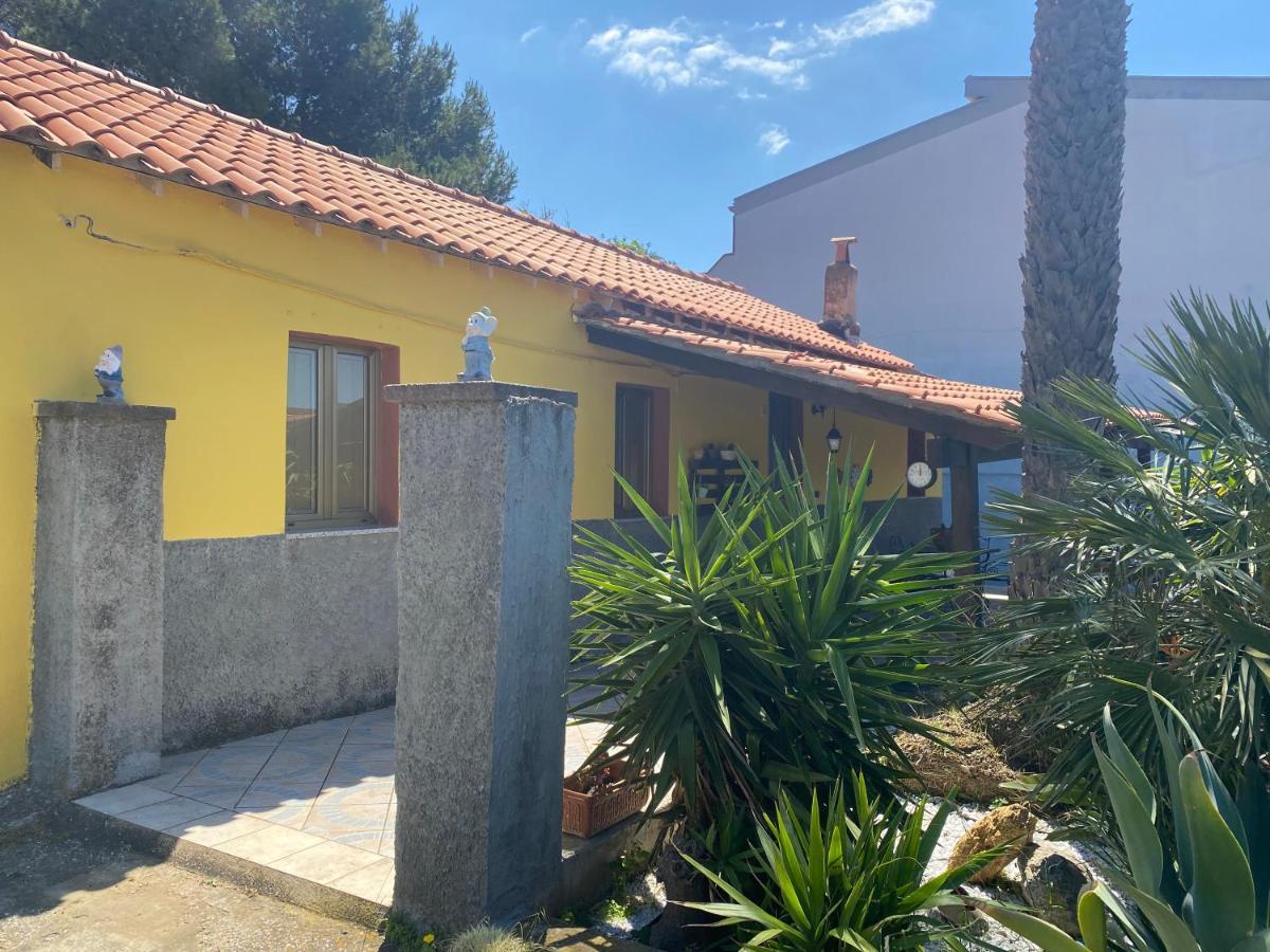 Casa Vacanza Sa Dommu De Teresa Nebida Экстерьер фото